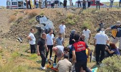 Bingöl’de otomobil şarampole devrildi: 4 yaralı