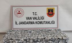 Van’da kaçak sigara operasyonu