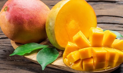 Tropikal Lezzet Mango: Nasıl Dilimlenir, Nasıl Yenir?