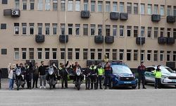 Kastamonu'da tayini çıkan kadın polis ve jandarmaya "özel" veda