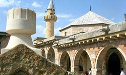 Dört Kapı Kırk Makam nedir?