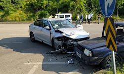 Giresun’da Feci Kaza: Sürücü Camdan Fırladı, O Anlar Kamerada