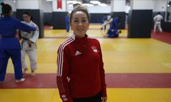 Olimpiyatlarda tarihe geçen Hülya Şenyurt, yeni judocular yetiştiriyor