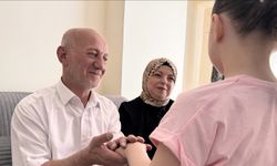 Erzurumlu çift, 22 yıllık evlat hasretini "Azra" ile dindirdi