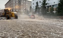 Erzurum'da şiddetli sağanak etkili oldu