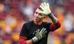 Galatasaray kariyerini sonlandıran Muslera, İstanbul'dan ayrıldı
