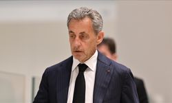 Hapis cezası kesinleşen eski Fransa Cumhurbaşkanı Sarkozy’nin onur nişanı geri alındı