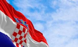 Slovenya, İran'daki diplomatlarını tahliye etti