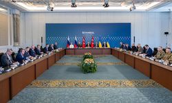 Rusya-Ukrayna Savaşı'nı sonlandırmayı hedefleyen Türkiye-Rusya-Ukrayna Üçlü Toplantısı sona erdi