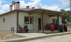 İslahiye'de 18 köy tipi kalıcı konutun anahtarları hak sahiplerine teslim edildi