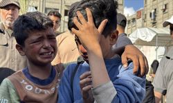 İsrail'in Gazze'de yardım almak isteyen Filistinlilere yönelik saldırısında 27 kişi hayatını kaybetti