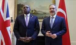 Dışişleri Bakanı Fidan, İngiliz mevkidaşı ile telefonda İran-İsrail arasındaki çatışmayı görüştü