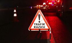 Muğla'da hafif ticari araçla otomobilin çarpıştığı kazada 3 kişi yaralandı