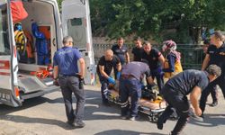 Burdur’da ahşap balkon çöktü: Anne ve kızı yaralandı