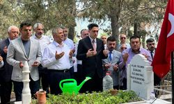 MHP İzmir İl Teşkilatı ve İzmir Ülkü Ocakları’ndan Şehitlere vefa duruşu