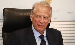Partisini kuran eski Fransa Başbakanı Villepin, 2027 cumhurbaşkanı seçimlerini hedefliyor