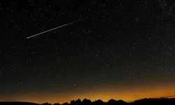 2025’te Göktaşları Gökyüzünü Aydınlatacak: Meteor Yağmurları İçin Geri Sayım Başladı