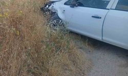 Elazığ’da otomobil ile motosiklet çarpıştı: 1’i ağır 3 yaralı