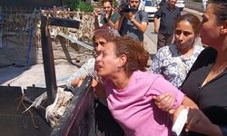 Sel nedeniyle evinde çocuğuyla mahsur kalan kadın sinir krizi geçirdi: "Camlar patladı, içeriyi su bastı"