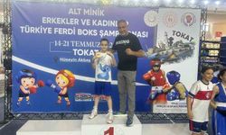 Niğdeli minik boksörlerden Türkiye Şampiyonası’nda büyük başarı