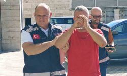 Eşini ve kızını hastanelik edip polise bıçak çekip direnen kişi tutuklandı