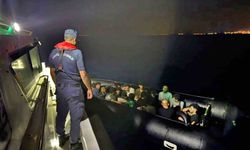 Kuşadası’nda 18 düzensiz göçmen kurtarıldı