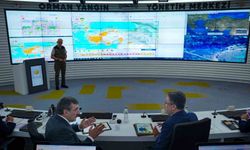 Yangın Yönetim Merkezi’ndeki toplantıda bakanlar orman yangınlarını ele aldı