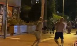 Alanya’da Rus turistlerin yumruklu kavgası kamerada