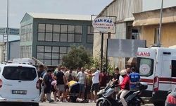 Bandırma’da otomobil ile motorlu bisiklet çarpıştı: 2 yaralı
