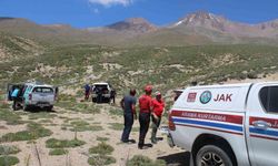 Erciyes’te yaralanan 2 dağcı mahsur kaldı