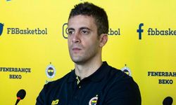 Fenerbahçe Beko Genel Menajeri Derya Yannier, Avrupa Ligi Yılın Yöneticisi ödülünü kazandı