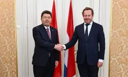 Adalet Bakanı Tunç, Hollanda'da Türk Kuruluşlarının Temsilcileriyle Görüştü