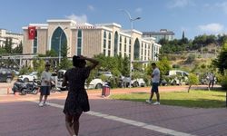Sınavı Dakikalarla Kaçırdılar Tabelayı Göremedikleri Söylenince İçeriye Alındılar
