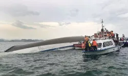 Vietnam’da Fırtına Faciası: Tur Teknesi Alabora Oldu