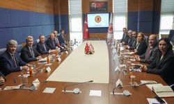 TBMM Dışişleri Komisyonu Başkanı Oktay, KKTC Cumhuriyet Meclisi heyetiyle görüştü