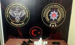 İzmir'de uyuşturucu ve silah ticareti operasyonunda 2 şüpheli yakalandı