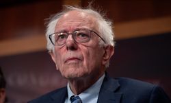 ABD'li Senatör Sanders, İsrail'in kısıtlaması nedeniyle Gazze halkının açlık çektiğini belirtti
