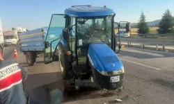 Afyonkarahisar'da traktörle çarpışan otomobildeki üsteğmen hayatını kaybetti