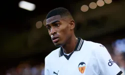 Arsenal, Valencia'dan Cristhian Mosquera'yı transfer etti