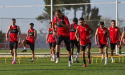 Samsunspor kafilesi Hollanda'ya geldi