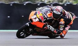Milli Motosikletçi Deniz Öncü, Dünya Moto2 Şampiyonası'nın Almanya Yarışını Kazandı