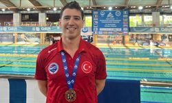 Milli sporcu Derin Toparlak, Paletli Yüzme Avrupa Şampiyonası'nda üçüncü oldu
