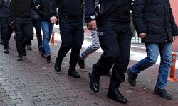 İstanbul'da kendilerini polis veya savcı gibi tanıtıp dolandırıcılık yapan 3 zanlı tutuklandı