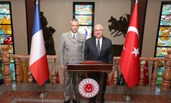 Milli Savunma Bakanı Güler, Fransa Genelkurmay Başkanı Orgeneral Burkhard'ı ağırladı