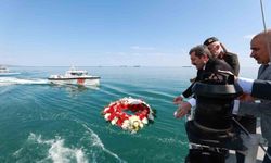 Samsun’da Kabotaj Bayramı denize çelenk bırakılarak kutlandı