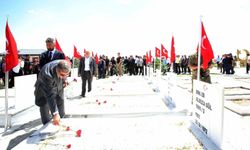 Ağrı’da yenilenen Merkez Şehitlik Anıtı törenle açıldı