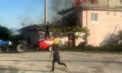 Isparta'da çıkan yangında ahşap ev kullanılamaz hale geldi