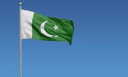 Pakistan’da İnşaat İhmali Can Aldı: Karaçi’de Bina Çöktü