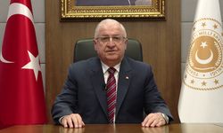 Milli Savunma Bakanı Yaşar Güler’e Pakistan’da Askerî Karşılama