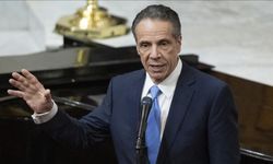 New York belediye başkanlığı ön seçimini kaybeden Cuomo, yarışı bağımsız aday olarak sürdürecek